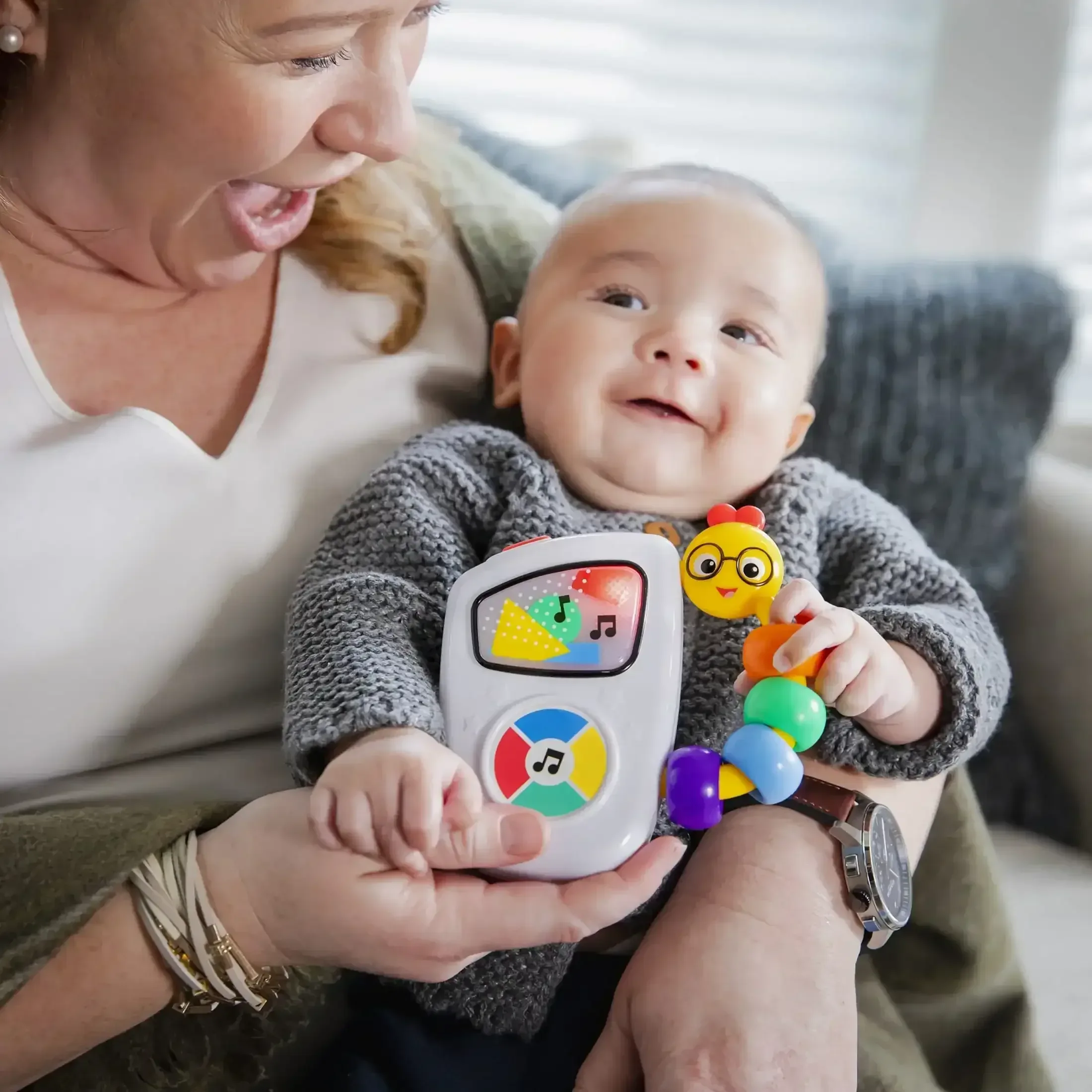 Baby Einstein Take Along Tunes Musical Infant Toy with Volume Control - Image 7