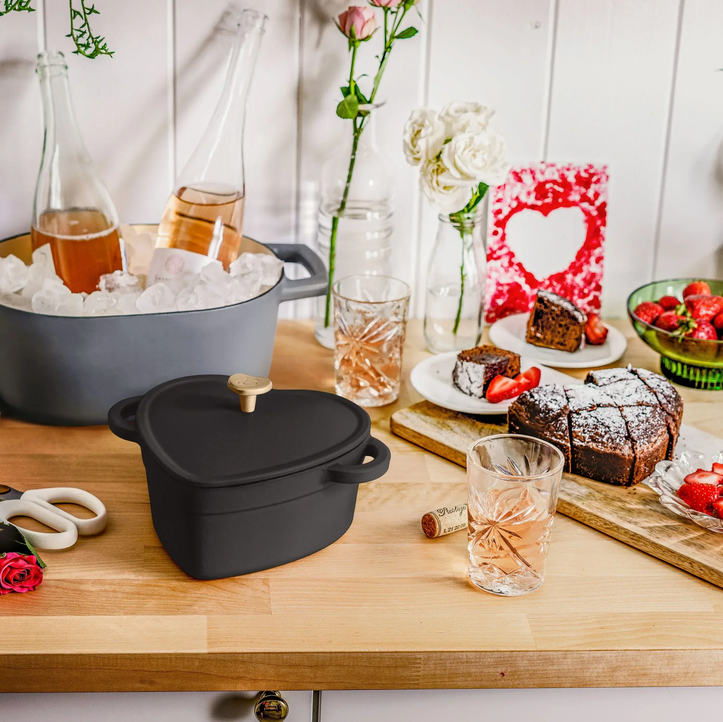 Beautiful 2QT Cast Iron Heart Dutch Oven, Black Sesame by Drew Barrymore - Image 8