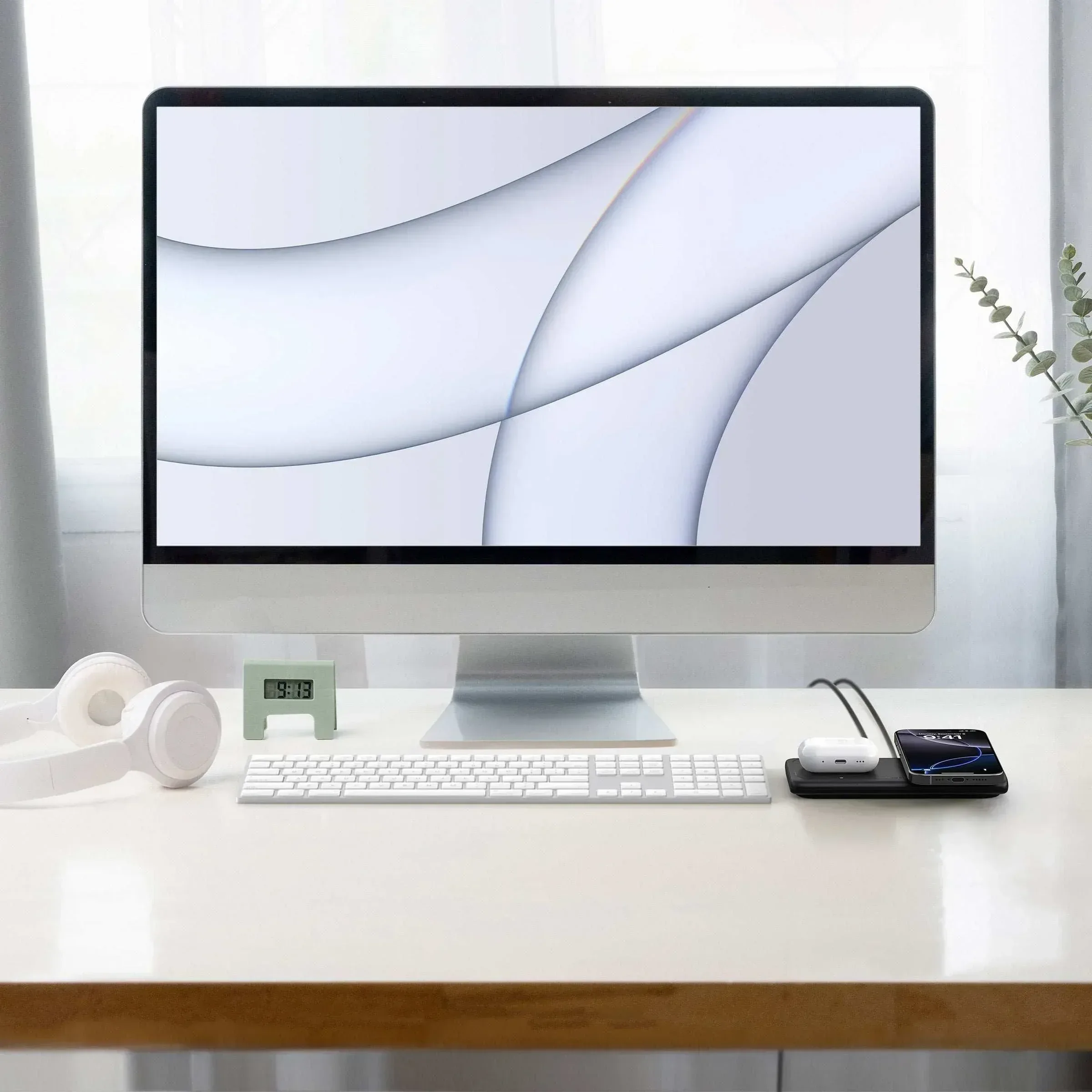 Belkin 2-in-1 Magnetic Wireless Charging Pad with Qi2 15W - Image 4