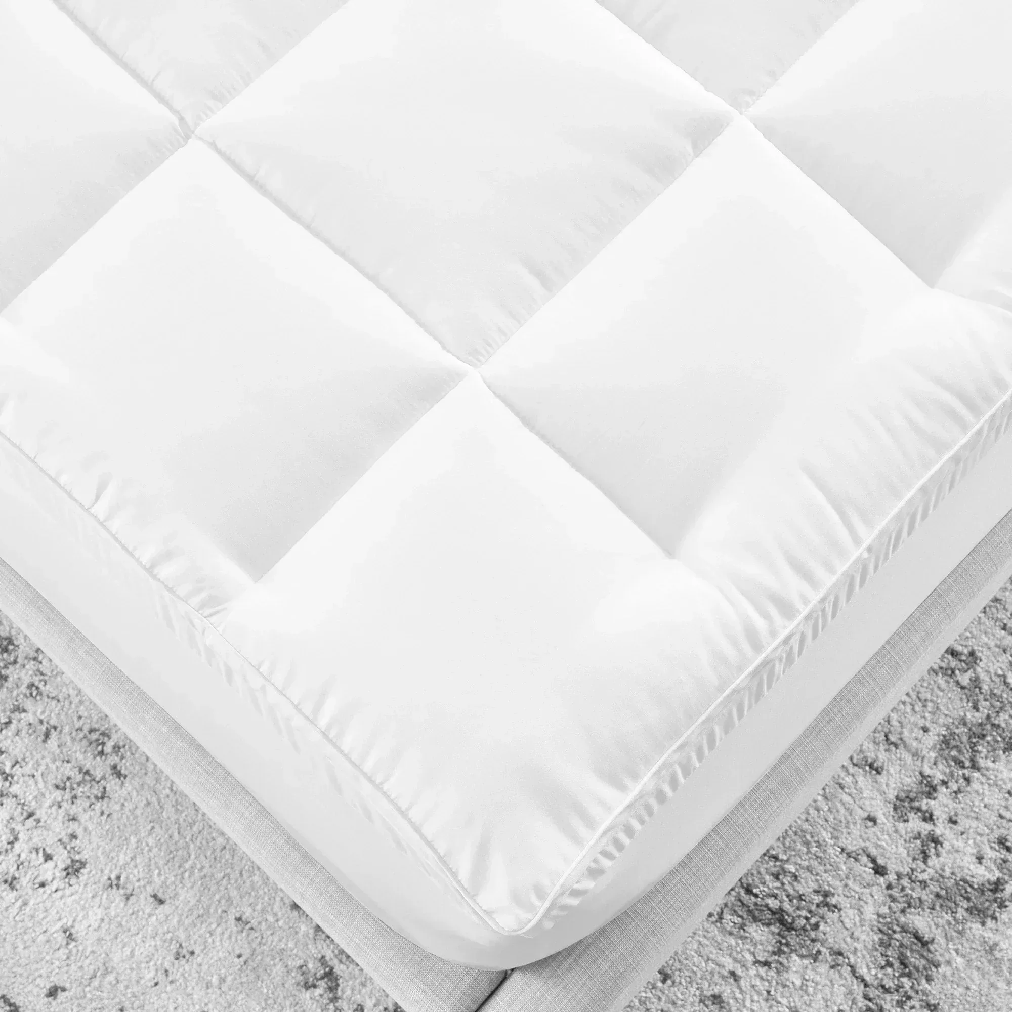 Bodipedic 4" Hybrid Memory Foam and Fiber Mattress Topper - Image 3