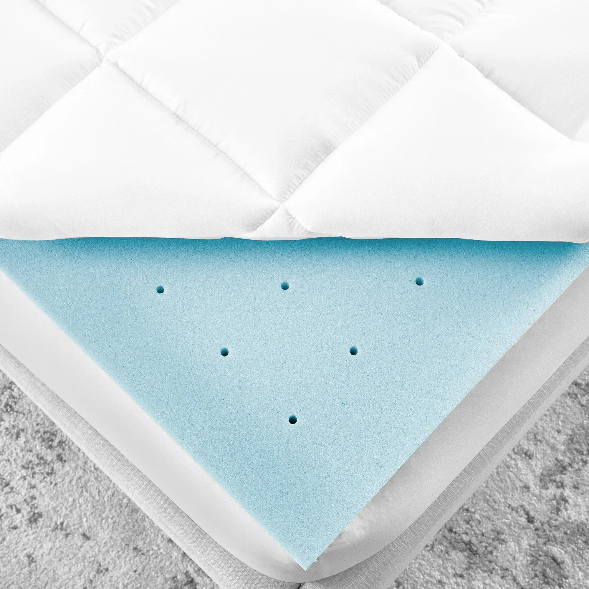 Bodipedic 4" Hybrid Memory Foam and Fiber Mattress Topper - Image 4