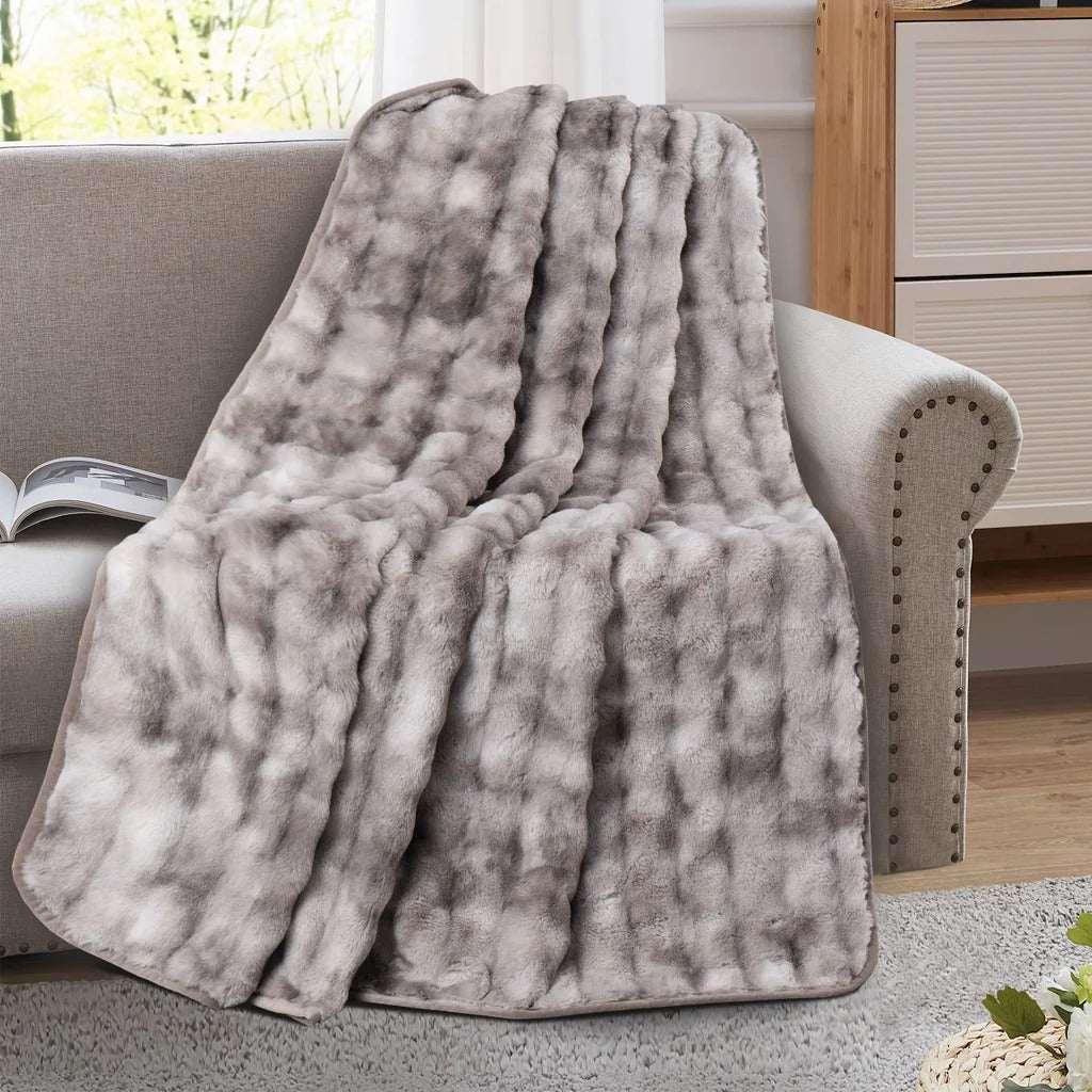 Brentwoof Oversized Waterproof Pet Blanket and Furniture Protector, Bubble Fur - Image 6
