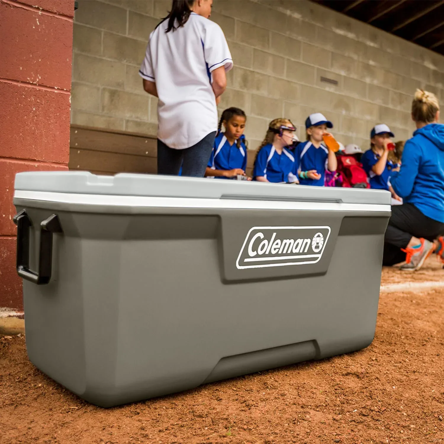 Coleman 316 Series 120QT Hard Chest Cooler, Silver Ash - Image 7