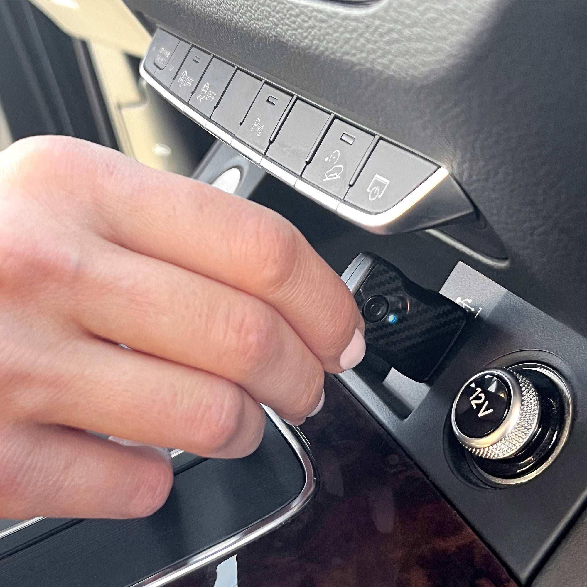 Combo Wireless Car Adapter for Apple CarPlay and Android Auto - Image 3