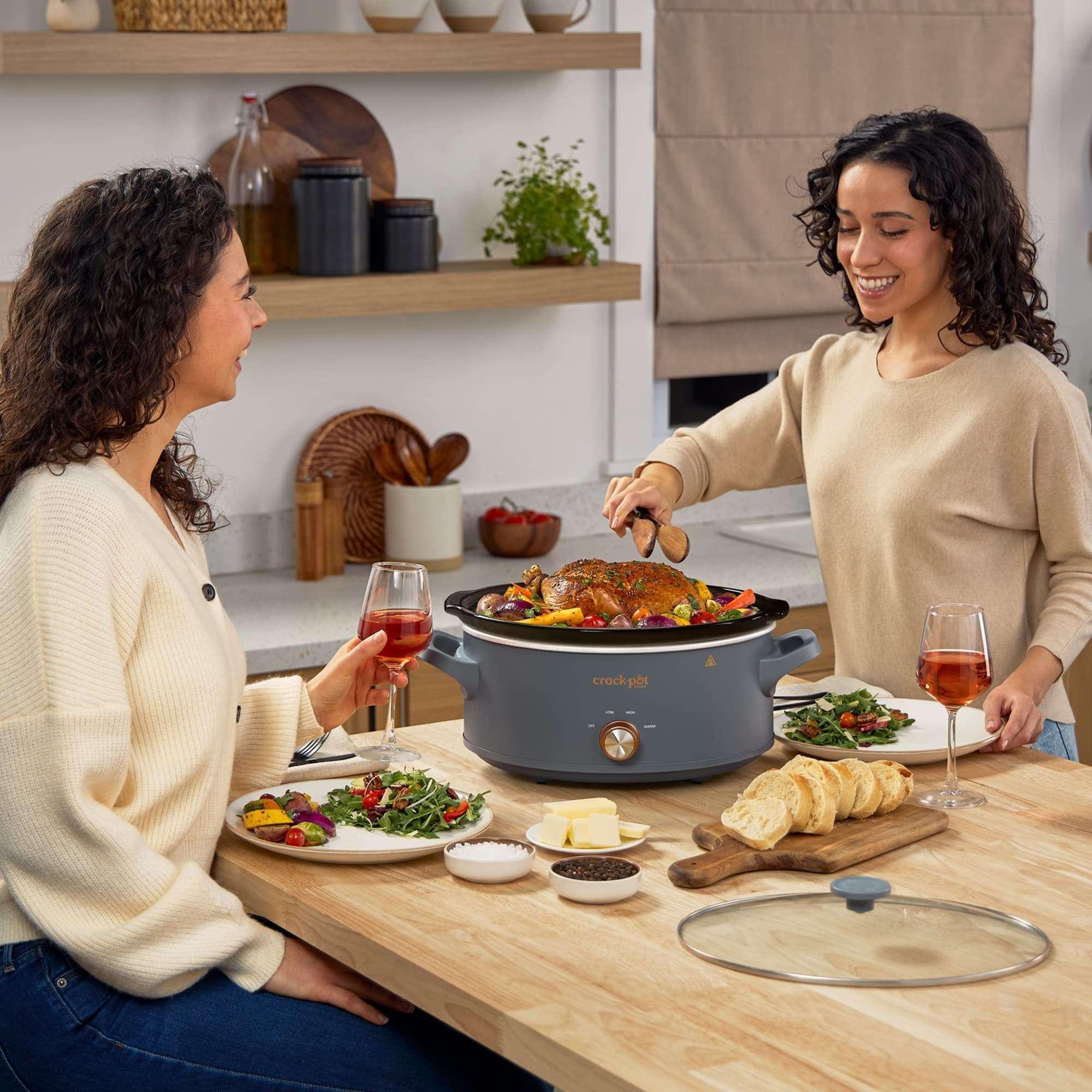 Crock-Pot® 7-Quart Classic Manual Slow Cooker, 3 Heat Settings - Image 5