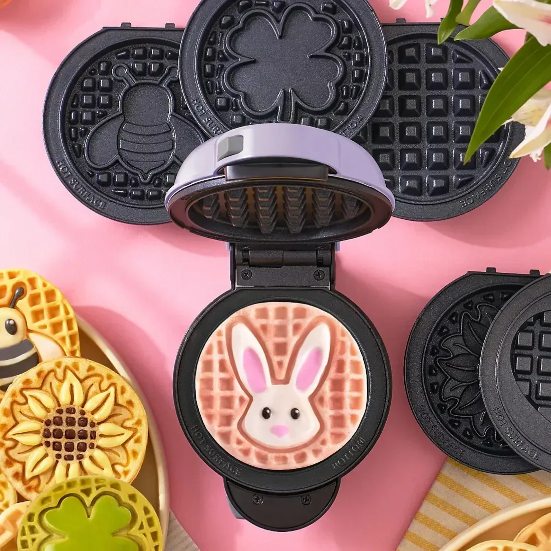 Dash MultiMaker Mini Waffle Maker with 7 Removable Plates - Image 5