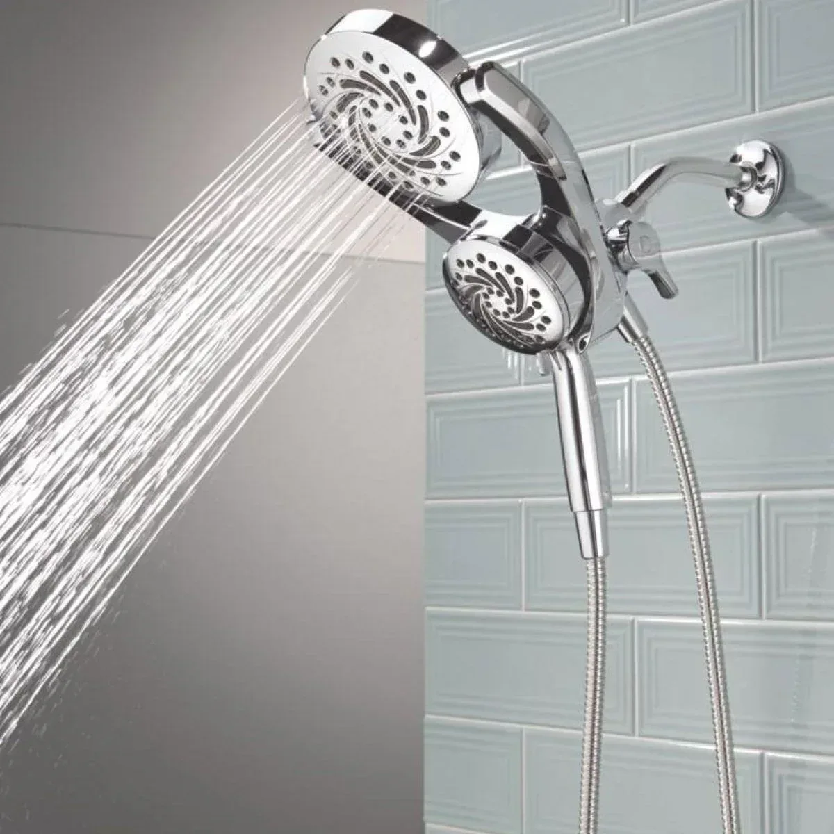 Delta 5-Setting HydroRain with ProClean Hand Shower - Image 3