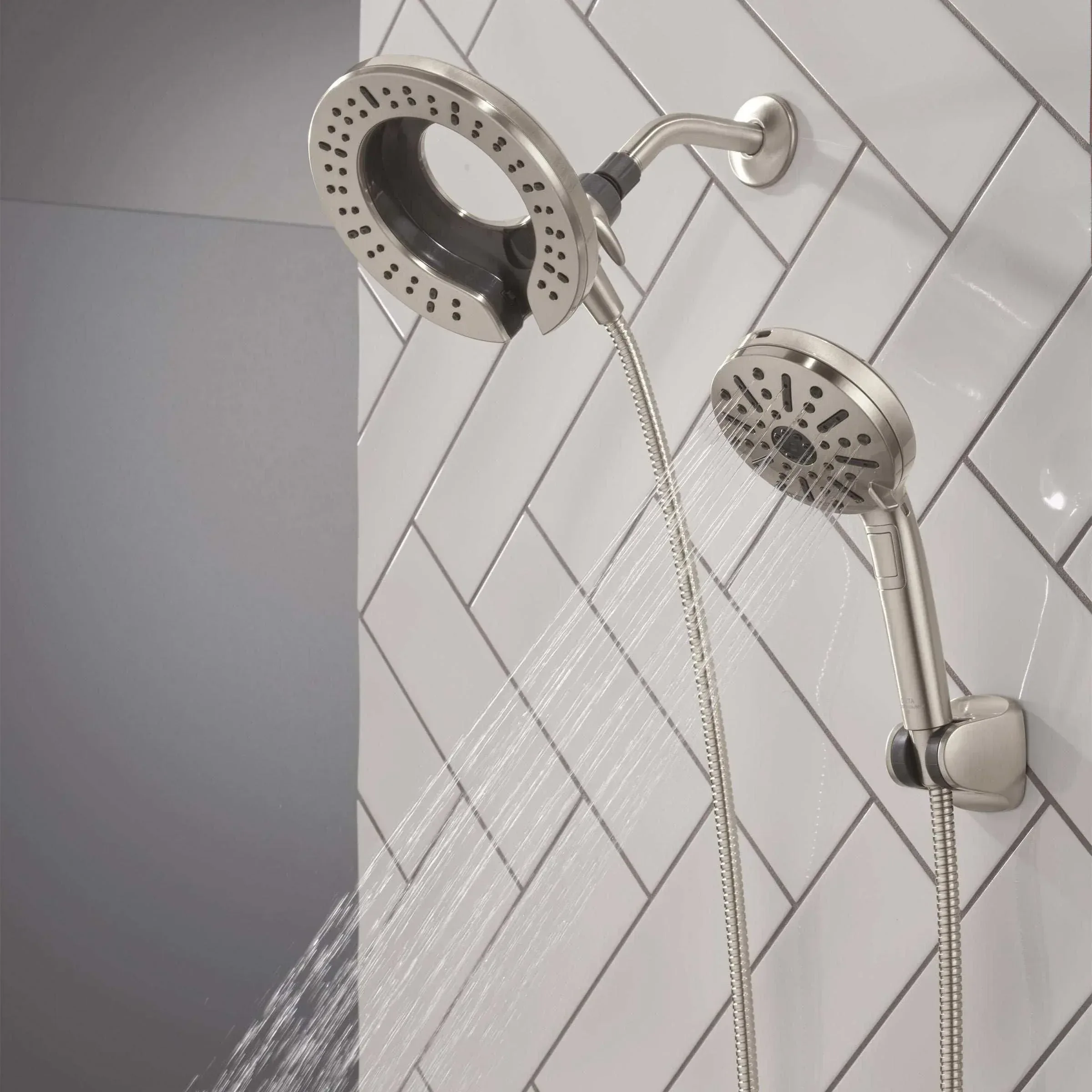 Delta 6-setting In2ition Hand Shower With ProClean - Image 8
