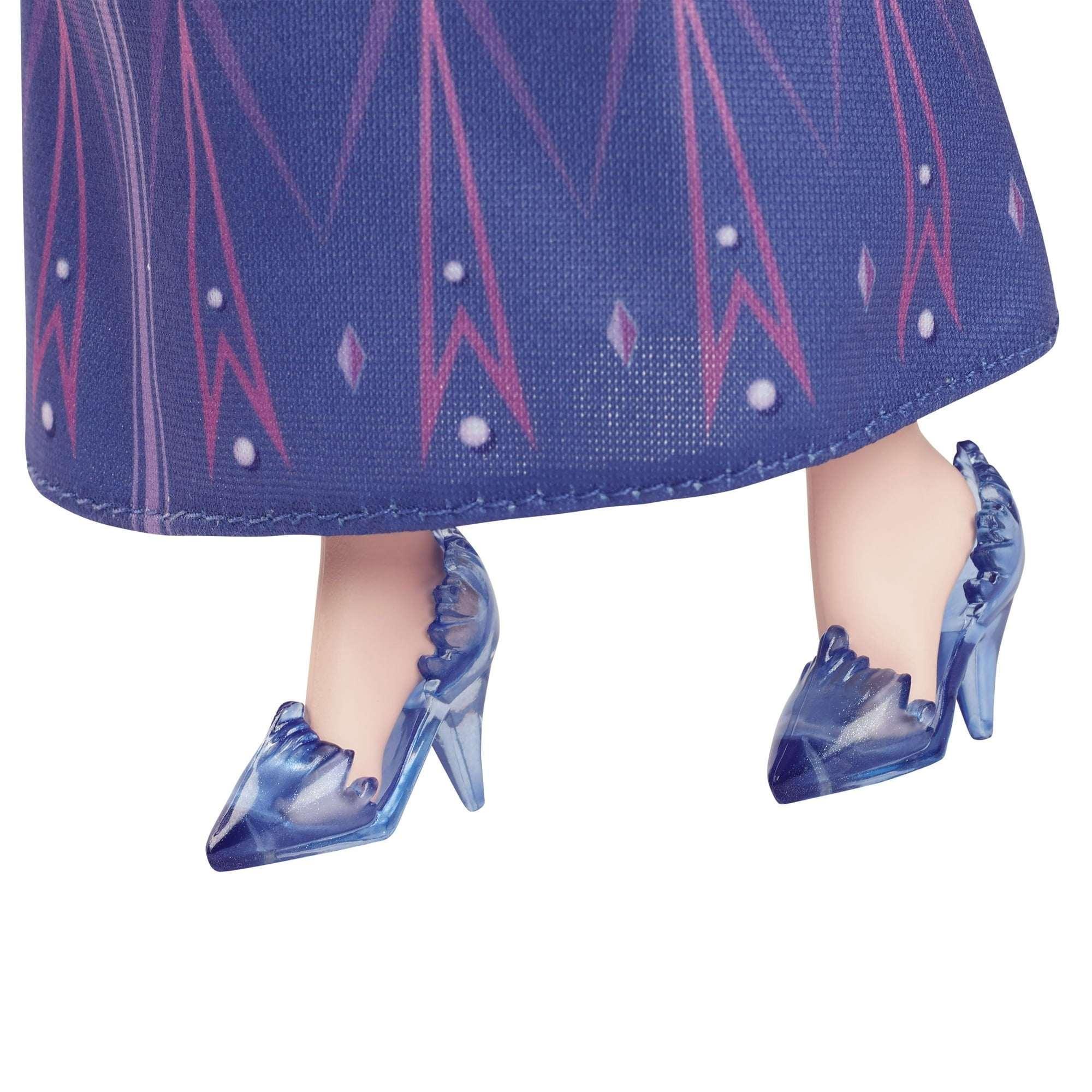 Disney Frozen Enchanted Stories Elsa Fashion Doll with Dress & Accessories - Image 5