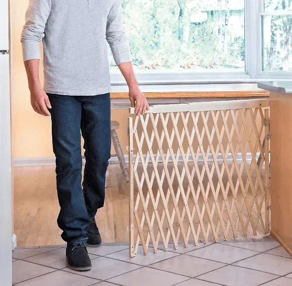 Evenflo Expansion Walk Thru Room Divider Gate - Image 2