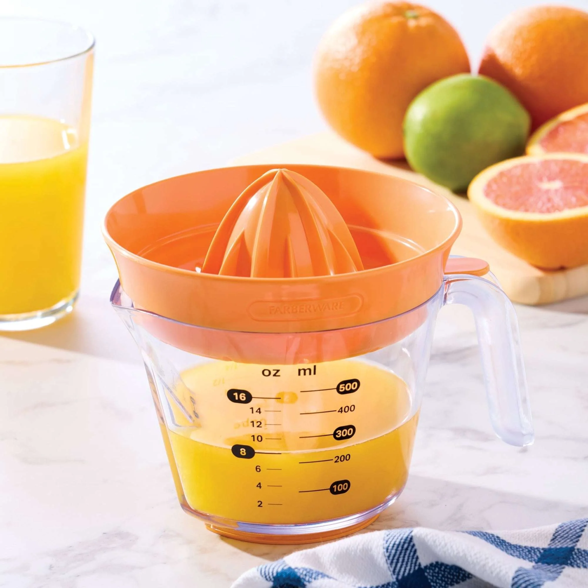Farberware Professional 2 Cup Citrus Juicer with Easy Read Design - Image 2