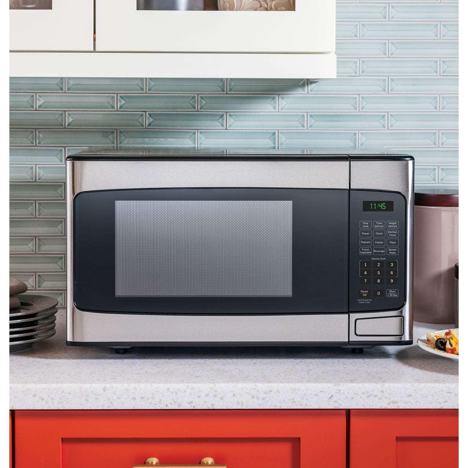 GE 1.1 cu. ft. Capacity Countertop Microwave Oven - Image 2