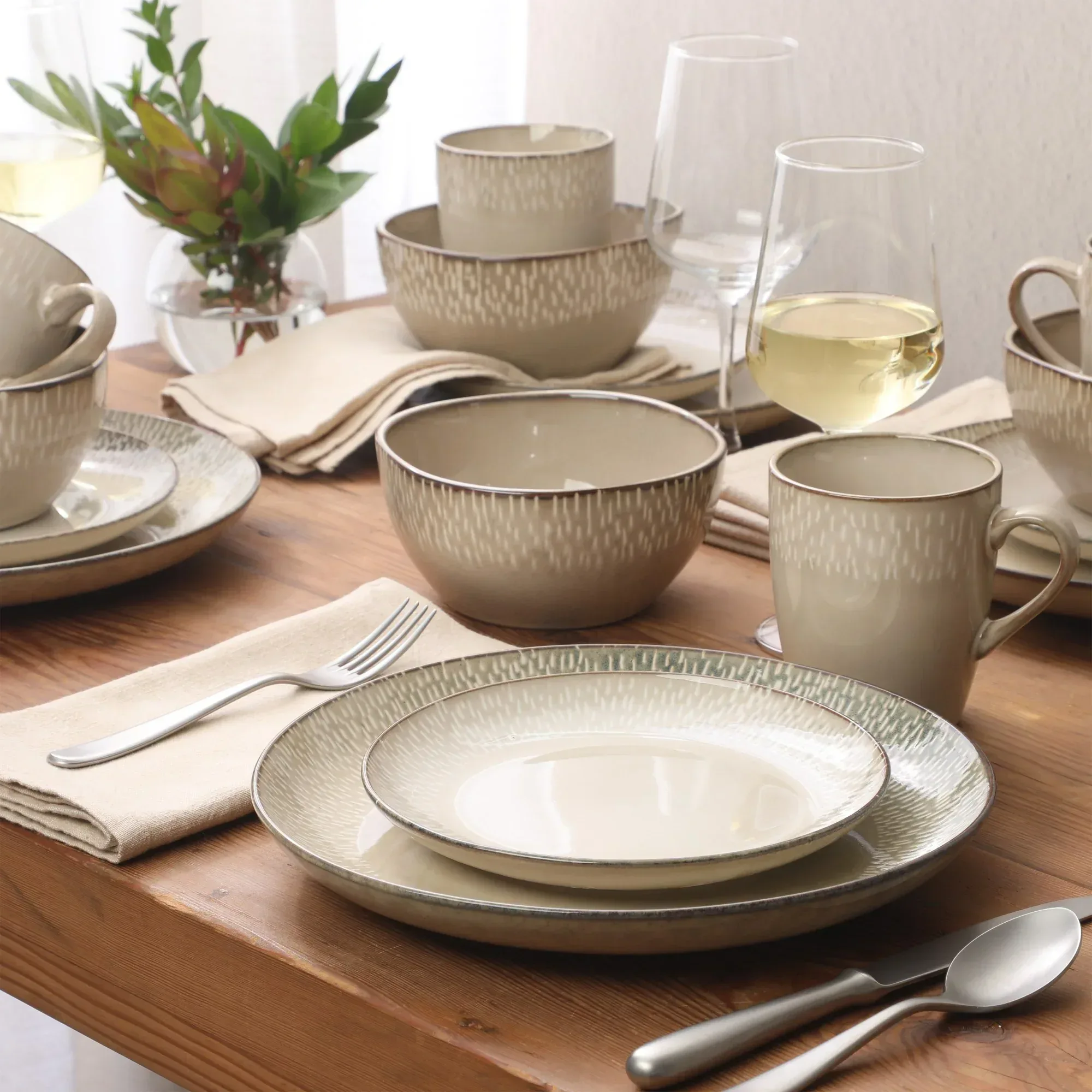 Gibson Elite Jasper 16 Piece Plates and Bowls Reactive Glaze Dishes Stoneware Ceramic Dinnerware Set - Service for 4 - Image 5