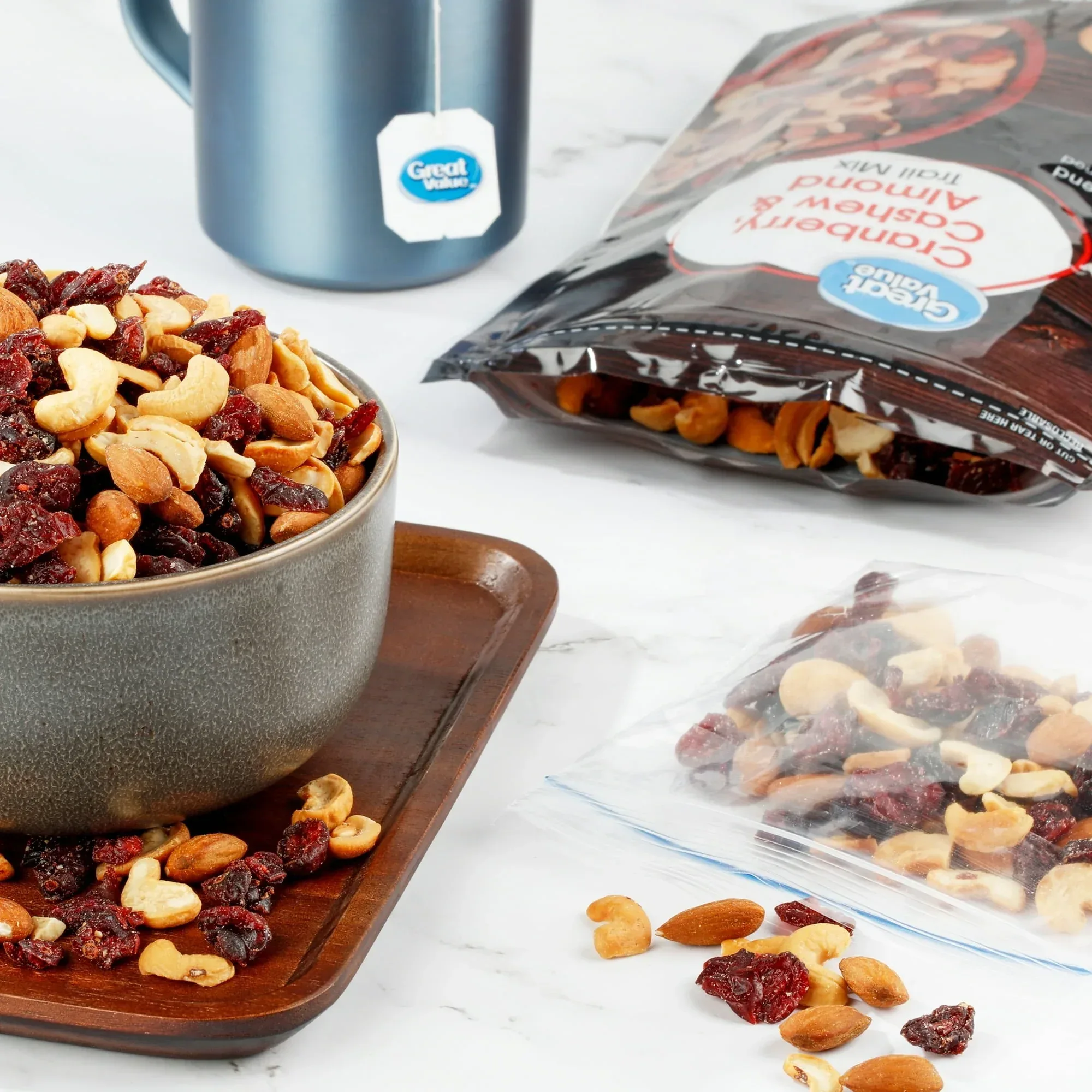 Great Value Cranberry Cashew & Almond Trail Mix, 24 oz - Image 2