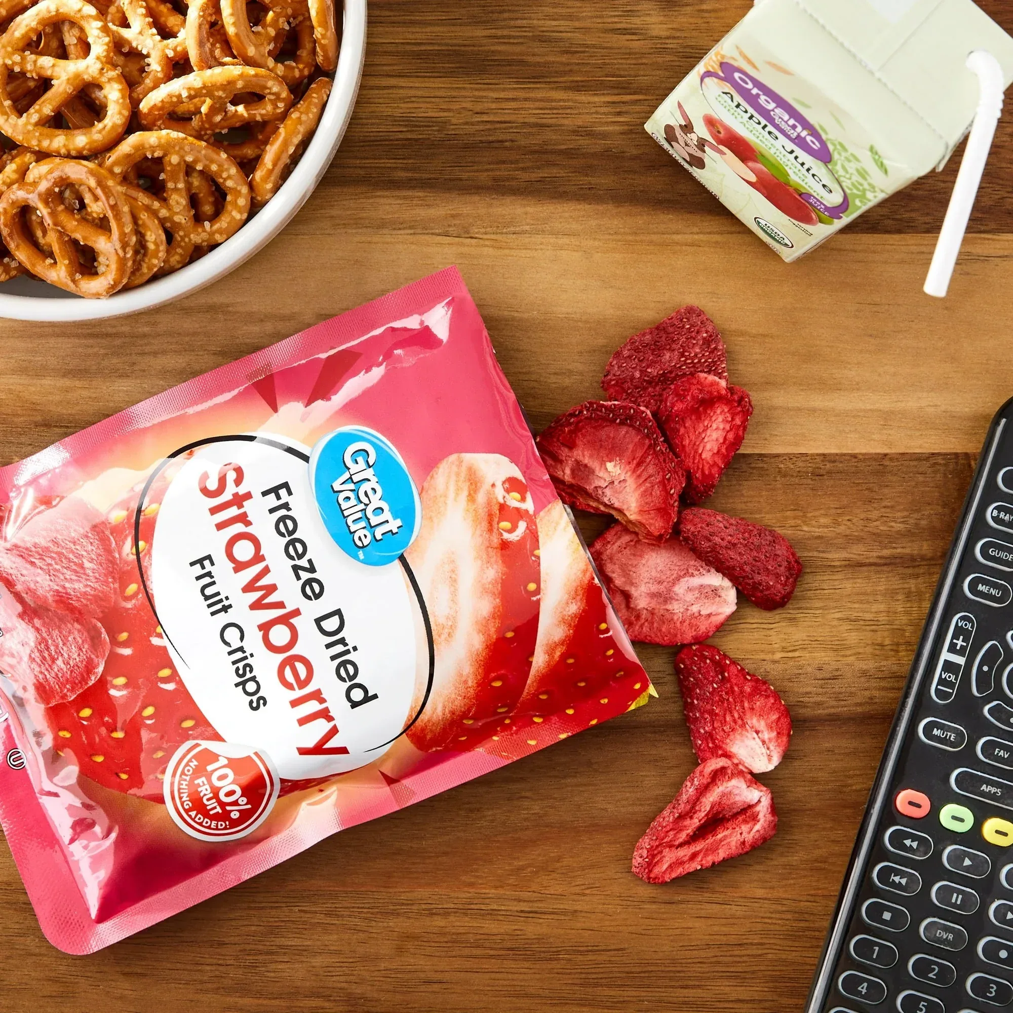 Great Value Freeze Dried Strawberry Fruit Crisps, 0.26 oz, 6 Count - Image 2