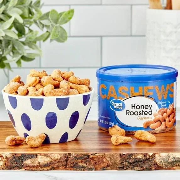 Great Value Honey Roasted Cashews, 8.25 oz - Image 2