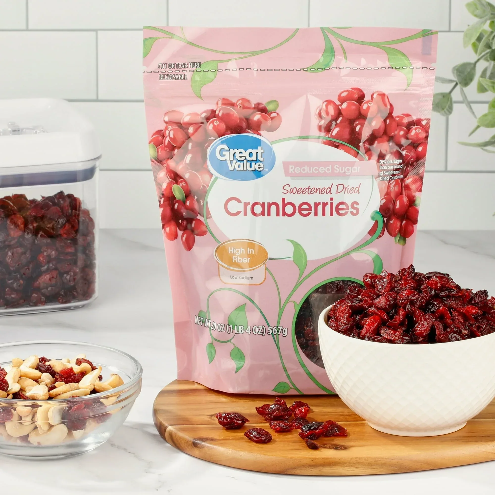 Great Value Reduced Sugar Sweetened Dried Cranberries, Dried Fruit Snacks, 20 oz - Image 2