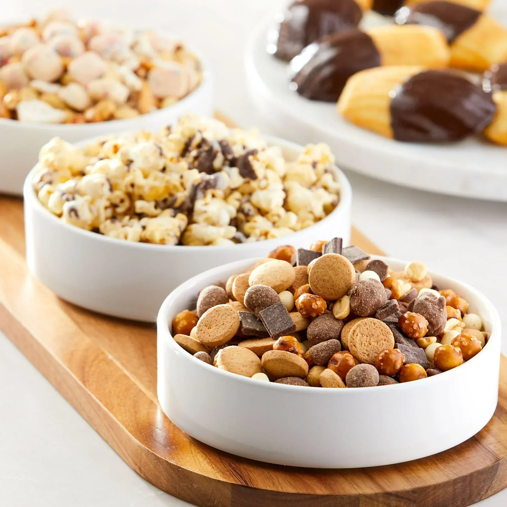 Great Value S’mores Trail Mix, 21 oz - Image 2