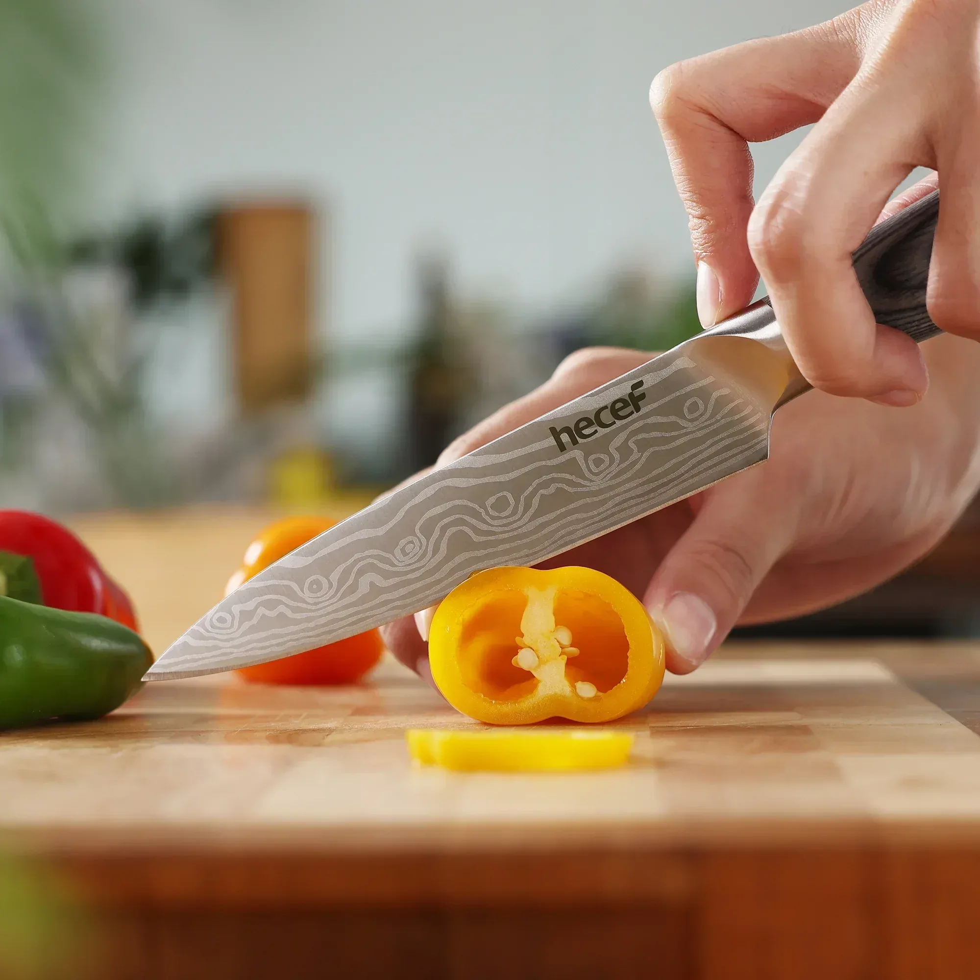 Hecef 8-Inch Chef Knife with Japanese Damascus Pattern and Ergonomic Wood Handle - Image 10