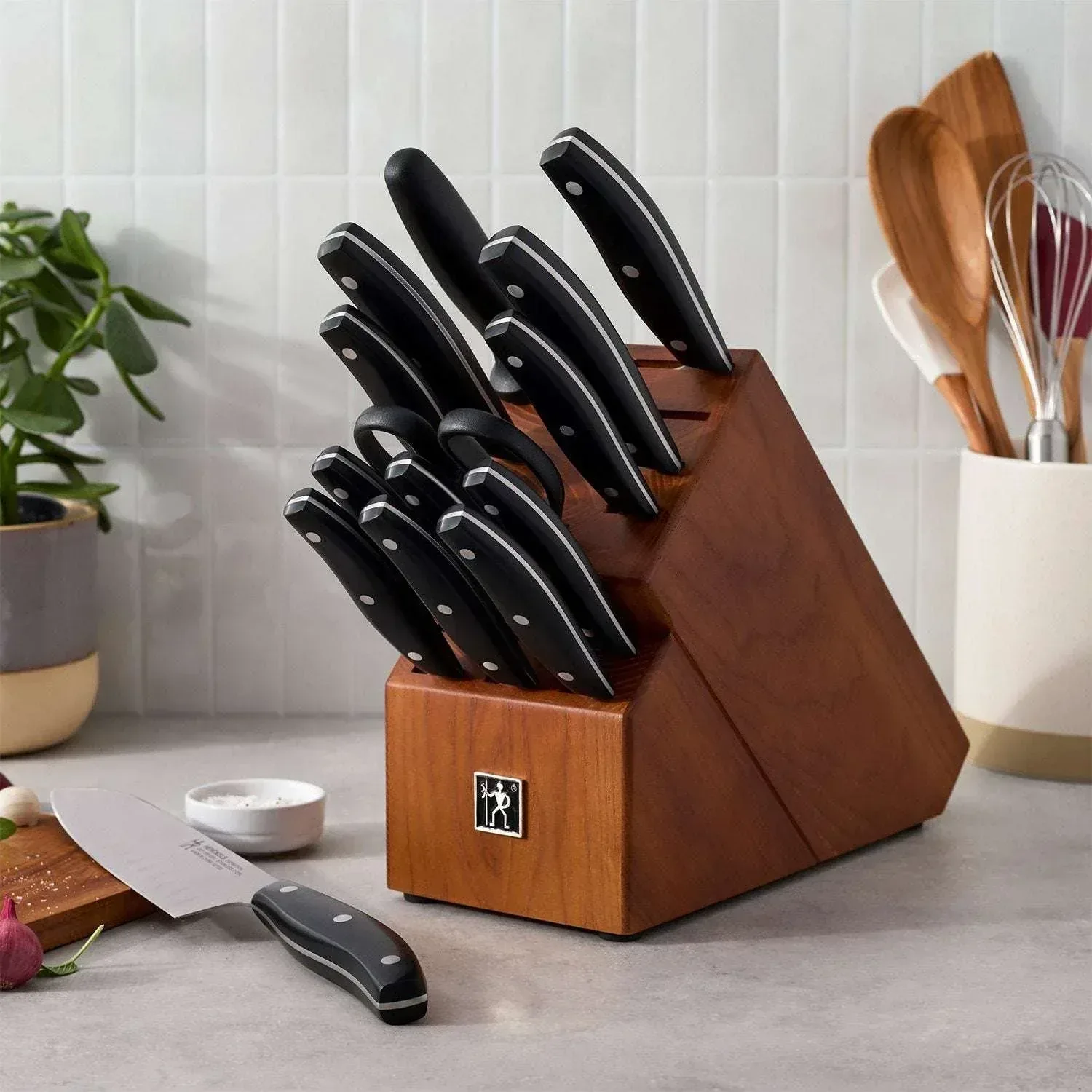 Henckels Definition 15-Piece Knife Block Set - Image 2
