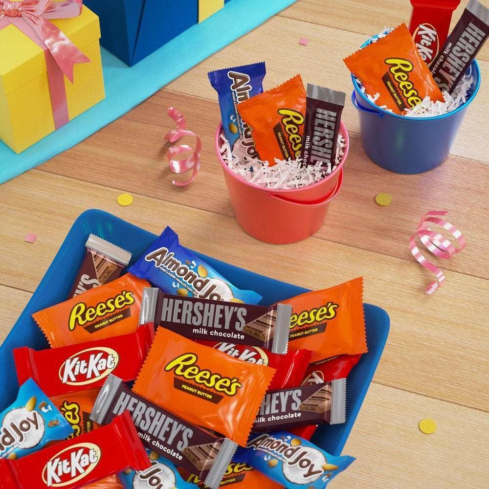 Hershey Assorted Chocolate Snack Size Candy, Variety Bag 15.57 Oz, 30 Pieces - Image 4