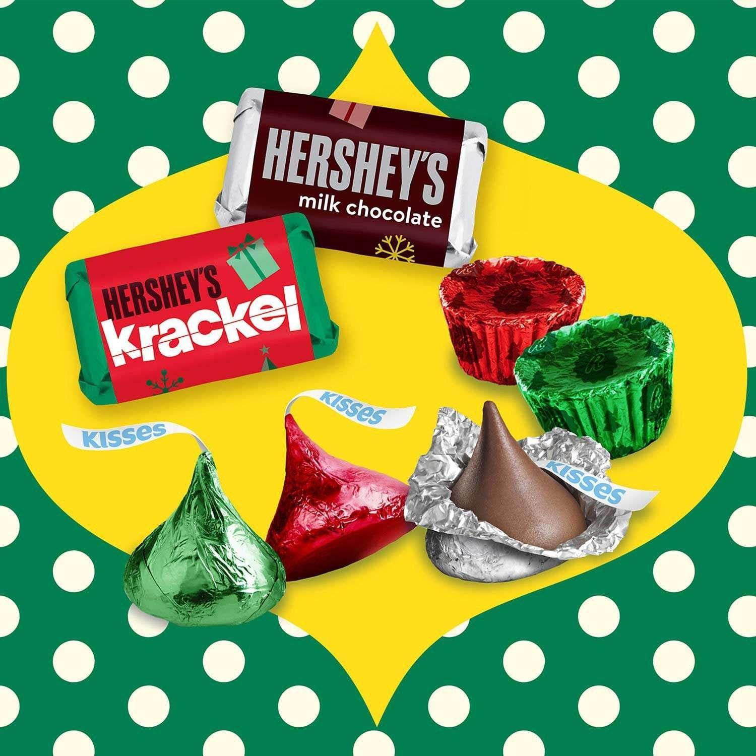 HERSHEY'S Christmas Assorted Chocolate Candy, 130 pcs. - Image 4