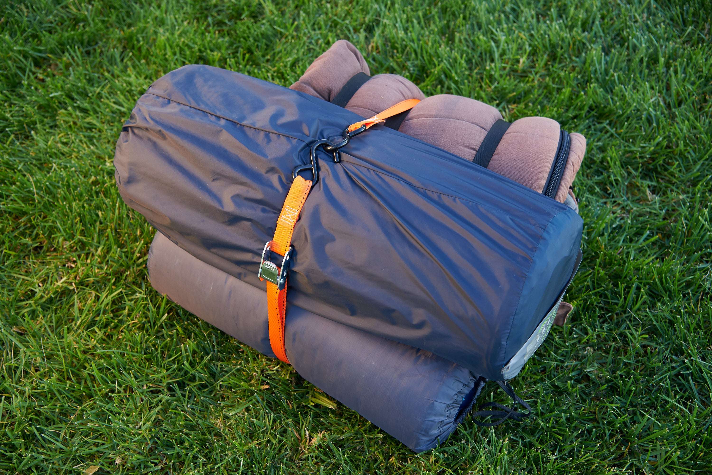 Hyper Tough 10 ft x 1 in Cam Buckle Tie Down Strap, 400 lbs. WWL - Image 2