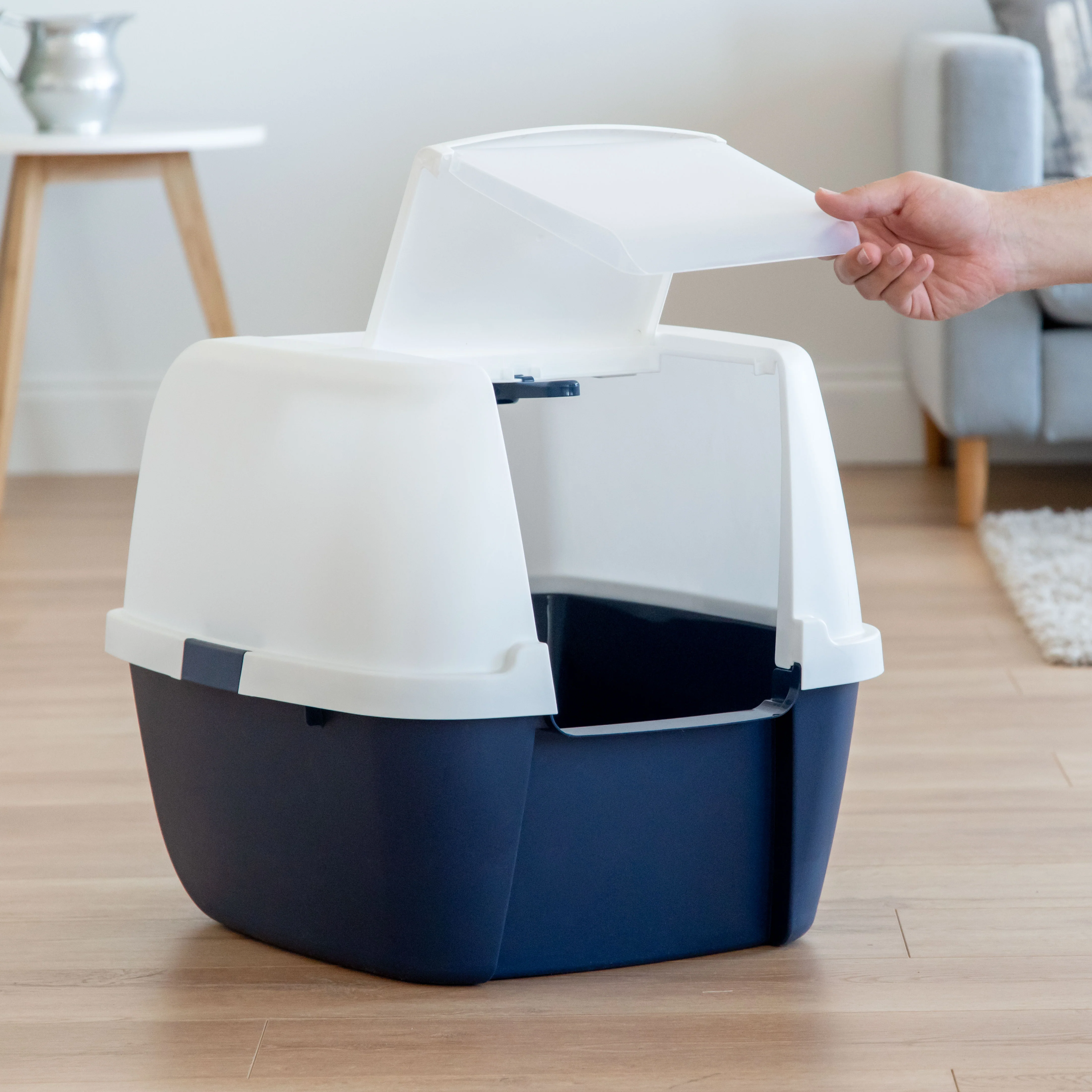 IRIS Large Covered Cat Litter Box with Front Door Flap | Enclosed Design & Handle Navy/White - Image 4