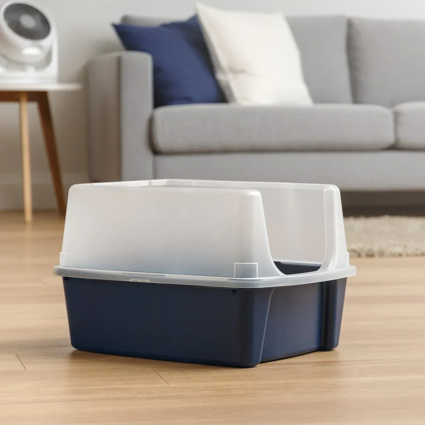 IRIS Open Top Cat Litter Box with Shield, Navy - Image 3
