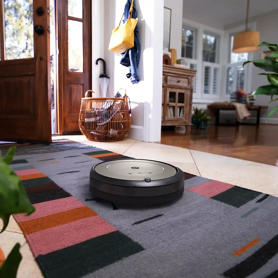 iRobot Roomba i1 Wi-Fi Connected Robot Vacuum - Image 2
