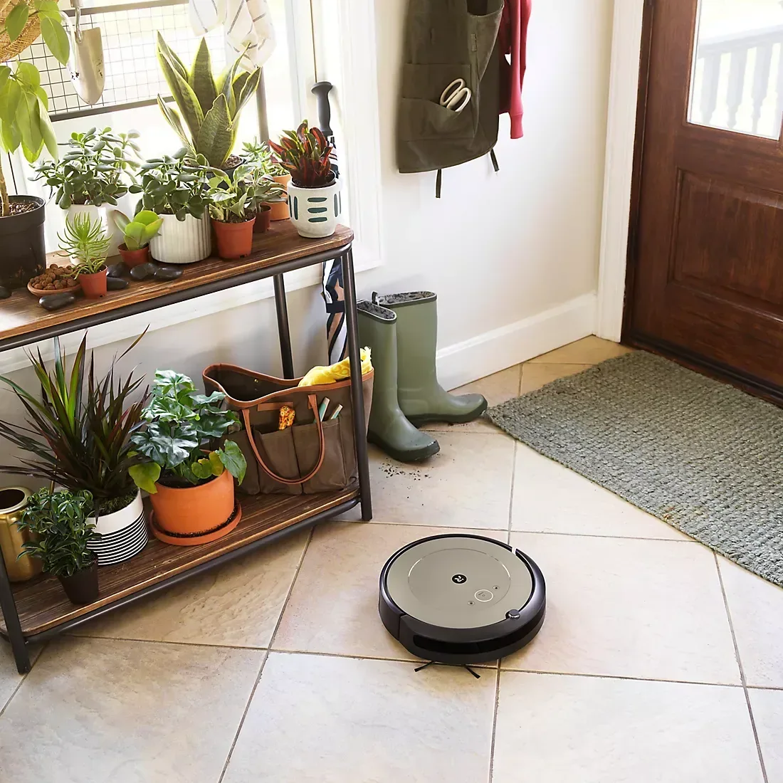 iRobot Roomba i1 Wi-Fi Connected Robot Vacuum - Image 4