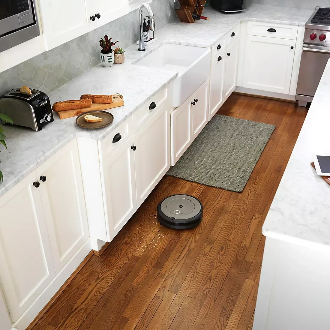 iRobot Roomba i1 Wi-Fi Connected Robot Vacuum - Image 5