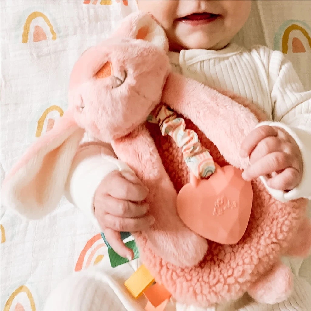 Itzy Ritzy Lovey - Image 21