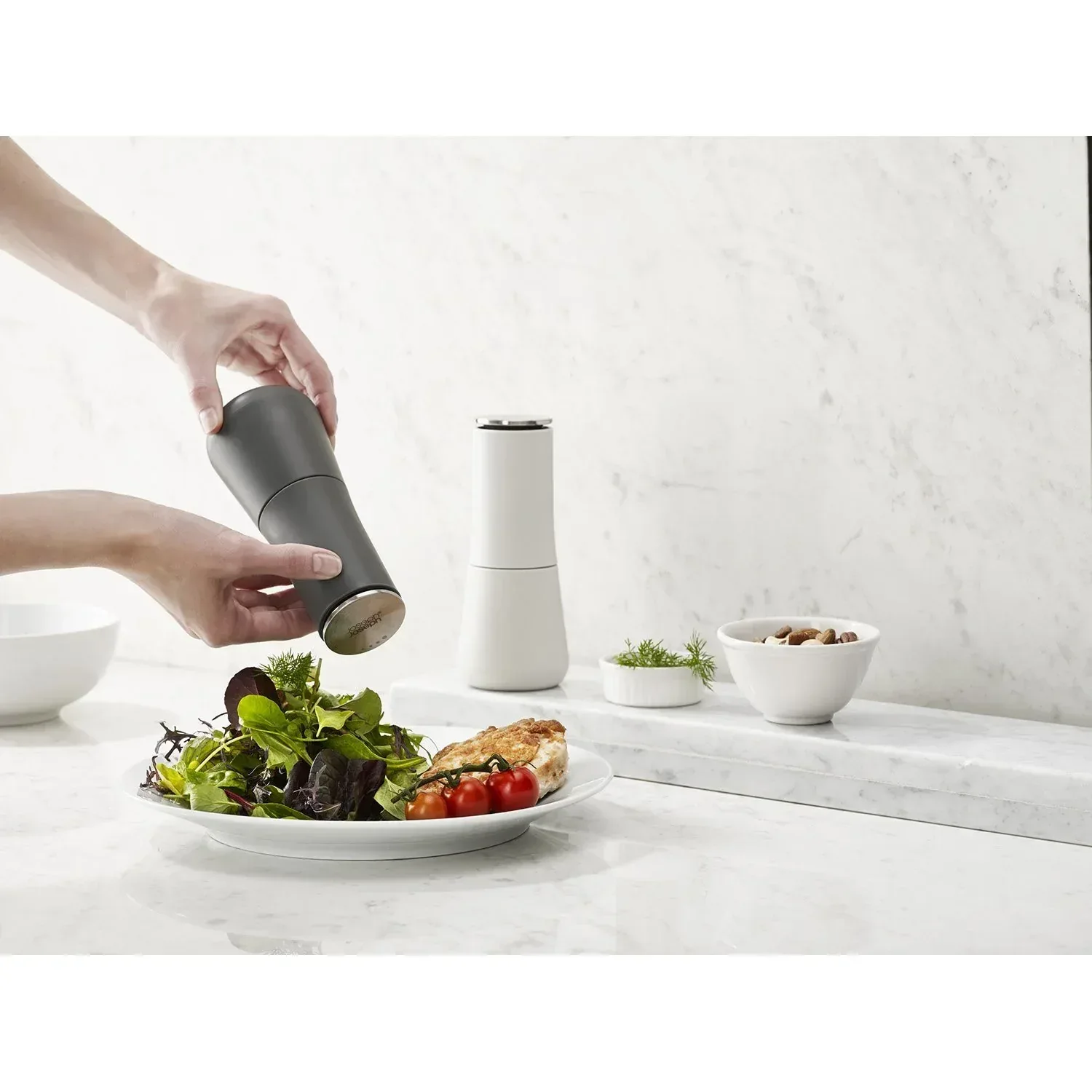 Joseph Joseph Milltop Non-spill Salt & Pepper Set (Assorted Colors) - Image 3
