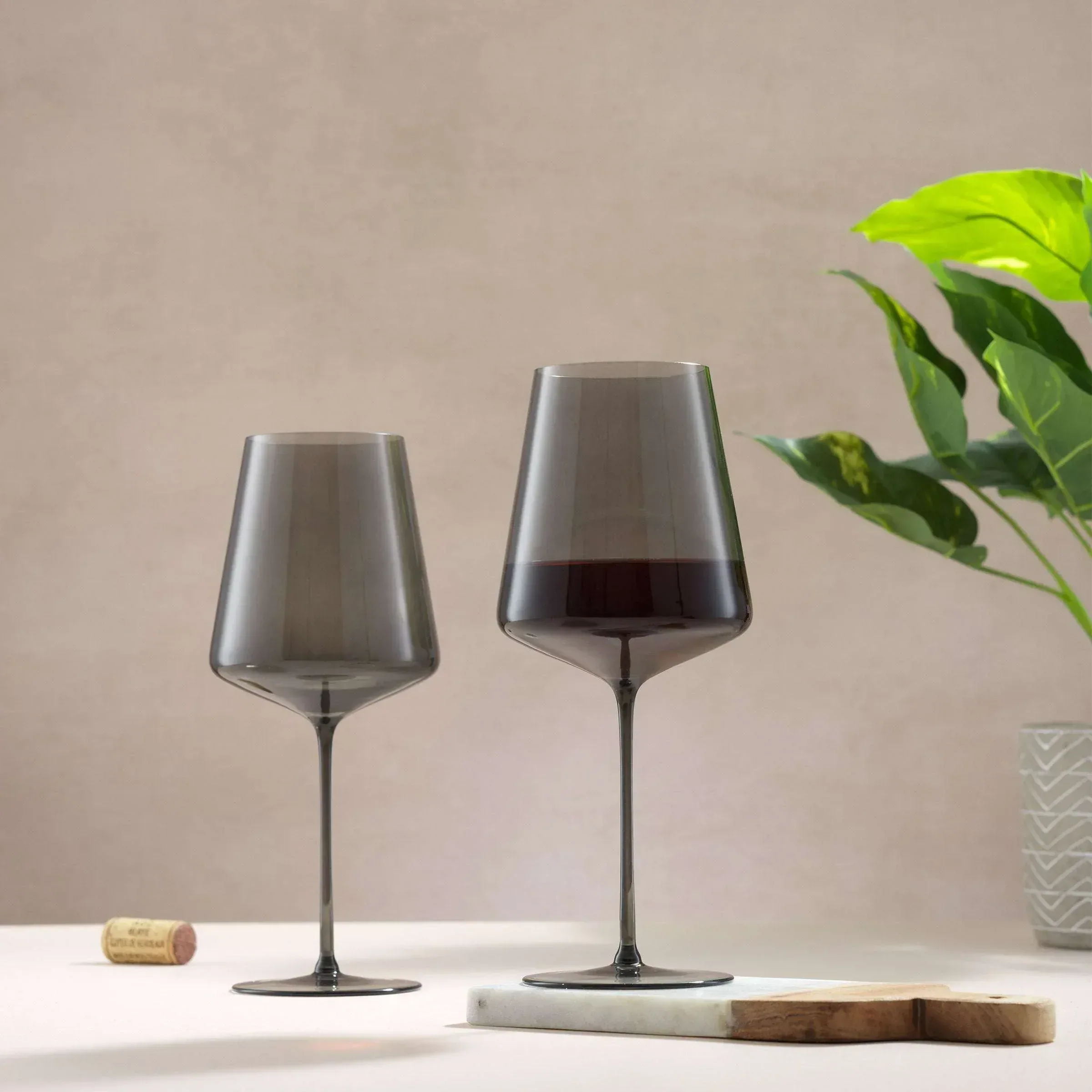 JoyJolt Sidney Red Wine Glasses, Set of 6 - Image 9