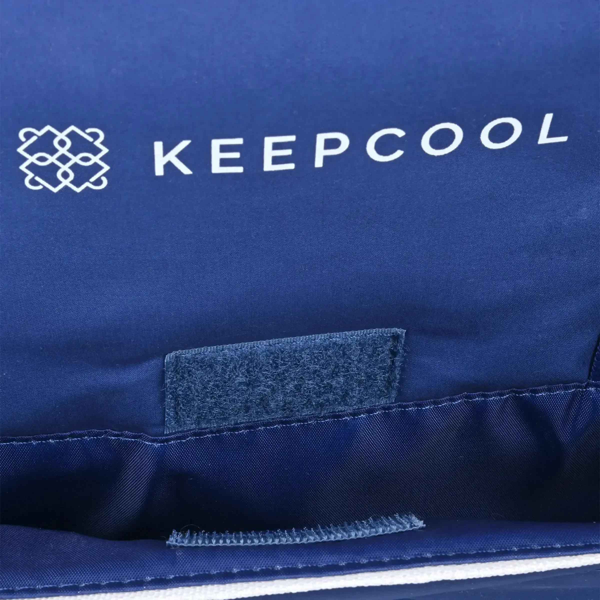 KeepCool Quilted Gemma Cooler Bags, Large and Lunch - Image 6
