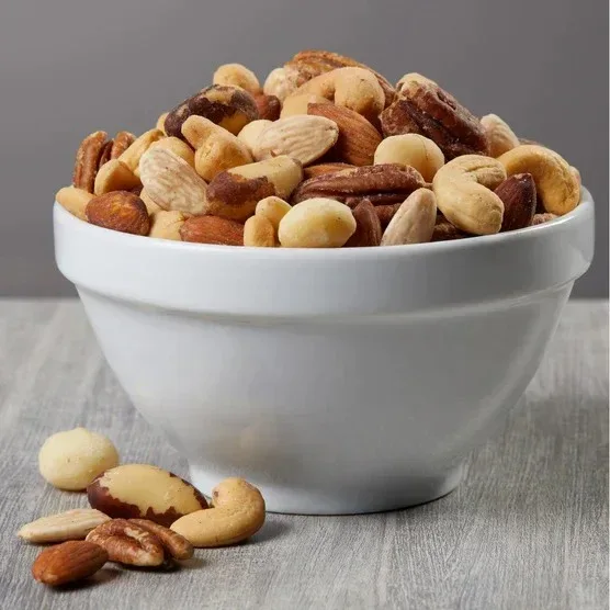 Kirkland Signature Extra Fancy Mixed Nuts, Salted, 2.5 lbs - Image 5