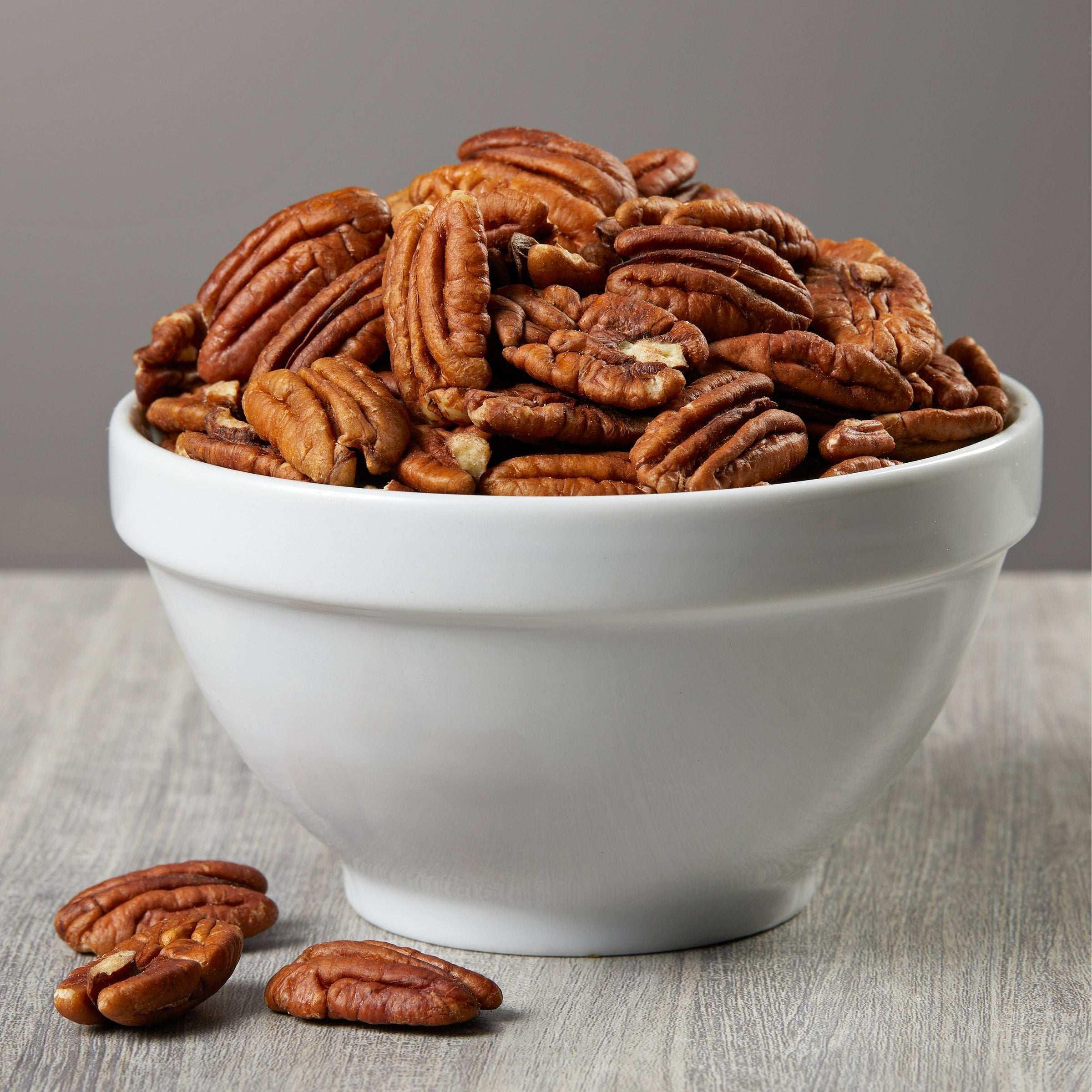 Kirkland Signature Pecan Halves, 2 lbs - Image 3