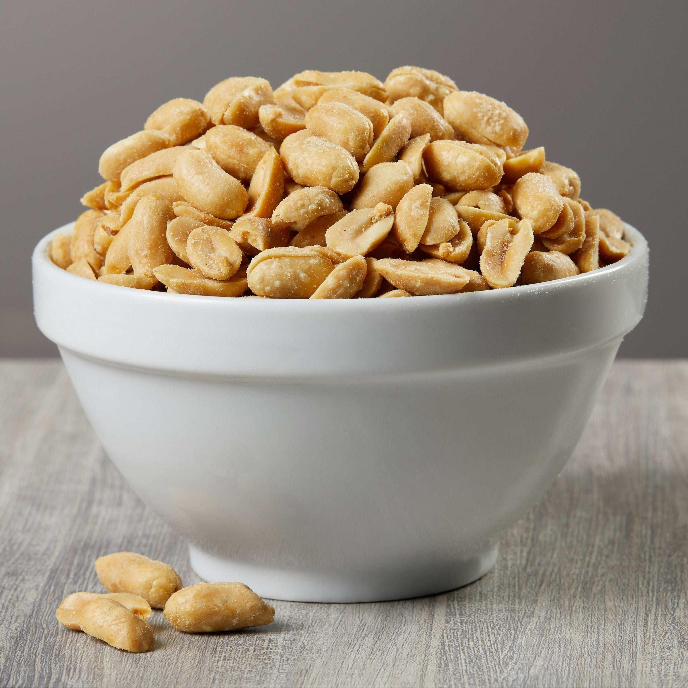 Kirkland Signature Super Extra-Large Peanuts, 2.5 lbs 2 Pack - Image 4