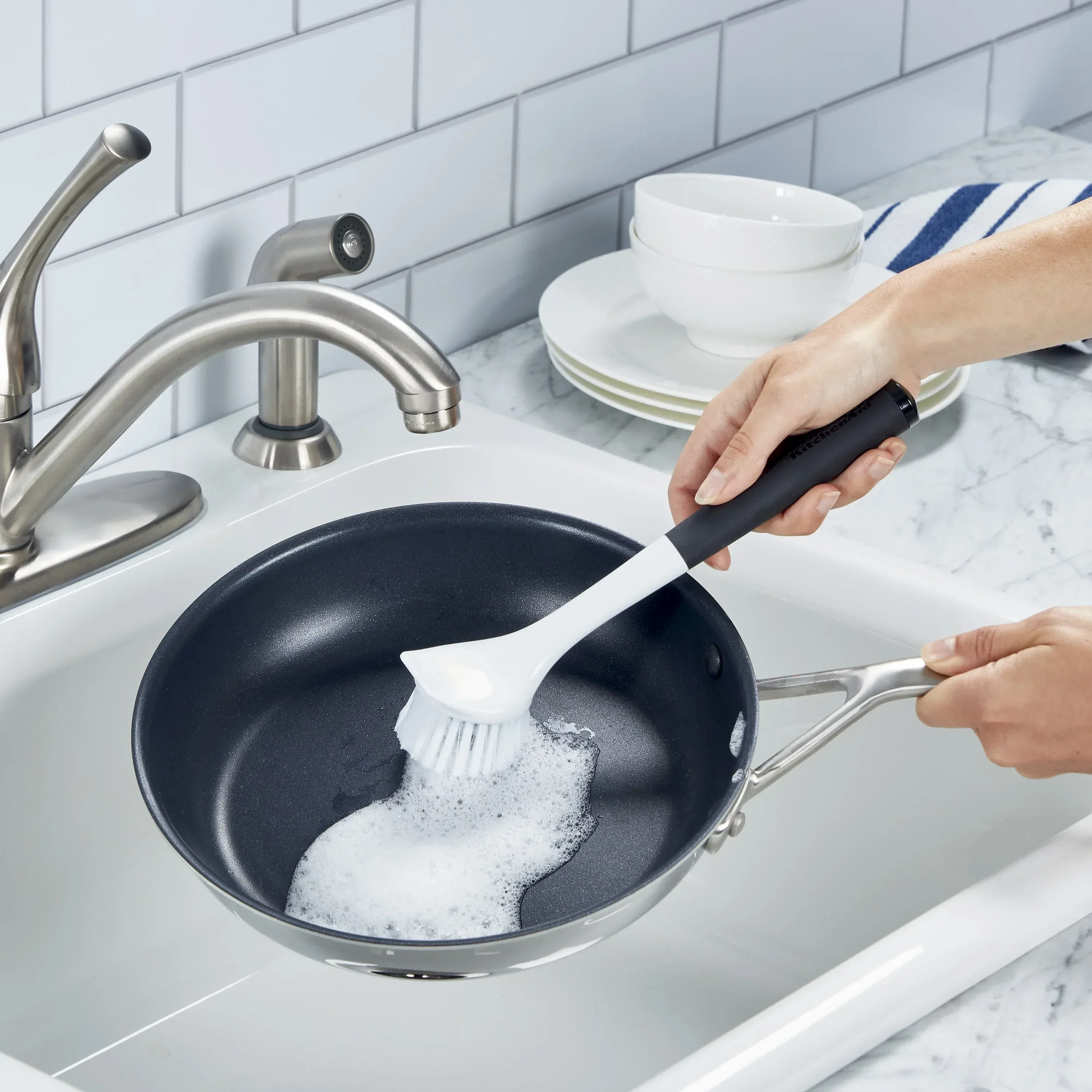 KitchenAid Round Sink Angled Brush with Black Soft Touch Handle - Image 3