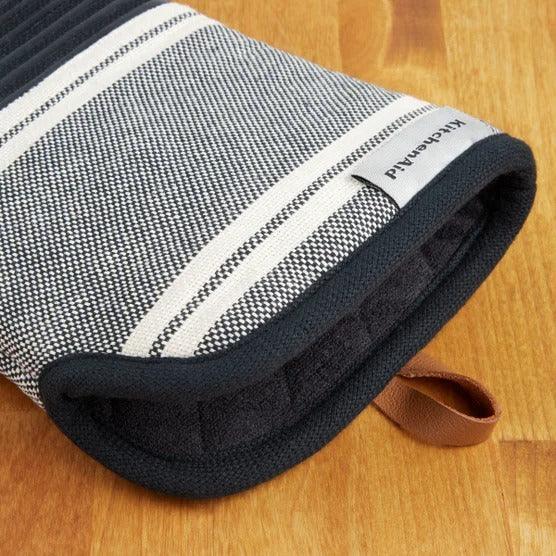 KitchenAid Vintage Stripe Pot Holder and Oven Mitt Set, 4-pack - Image 4