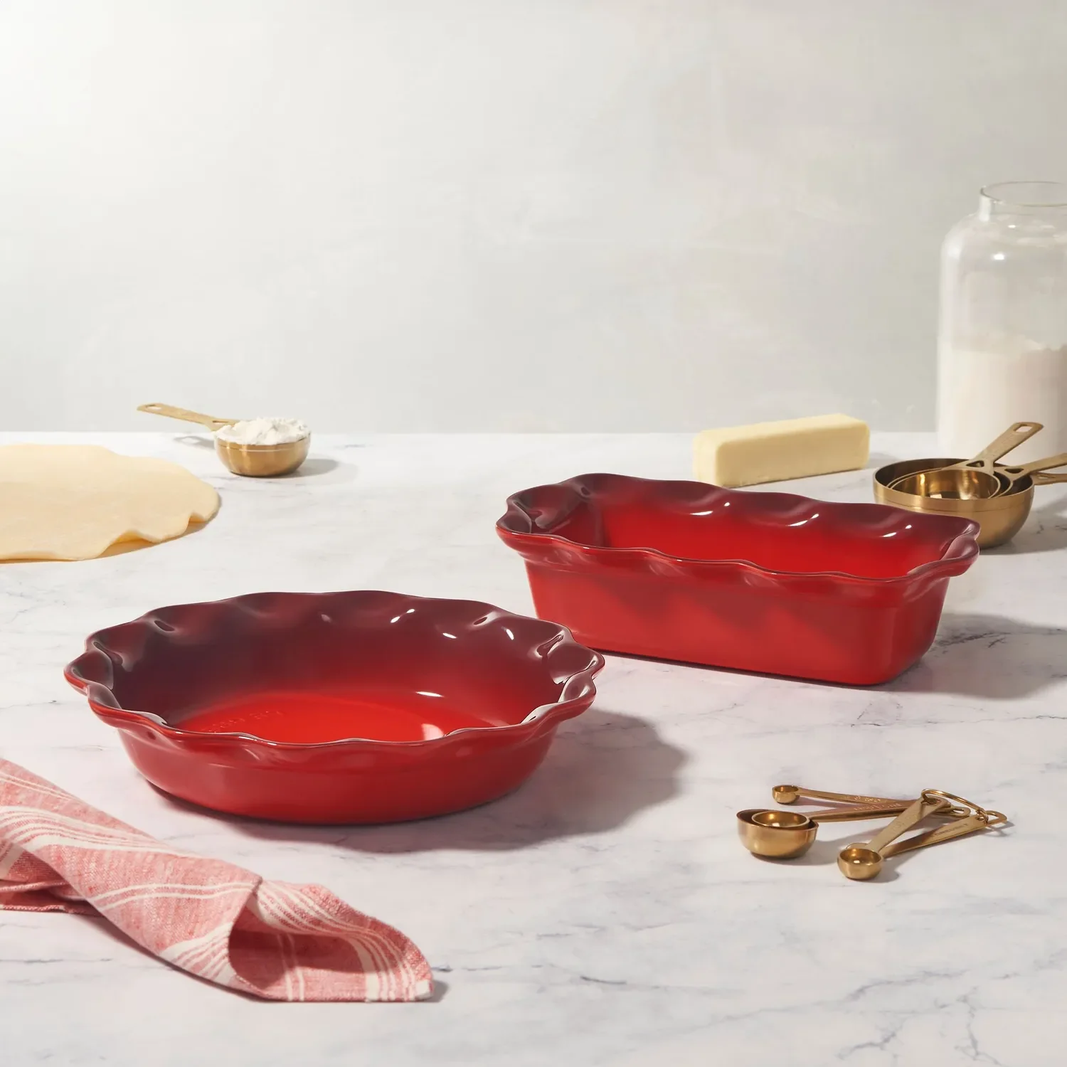 Le Creuset Heritage Fluted Pie Dish & Loaf Pan Set - Image 3