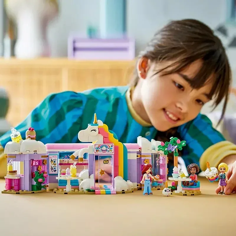 LEGO Friends Unicorn Dream Café Building Toy 42684 - Image 5