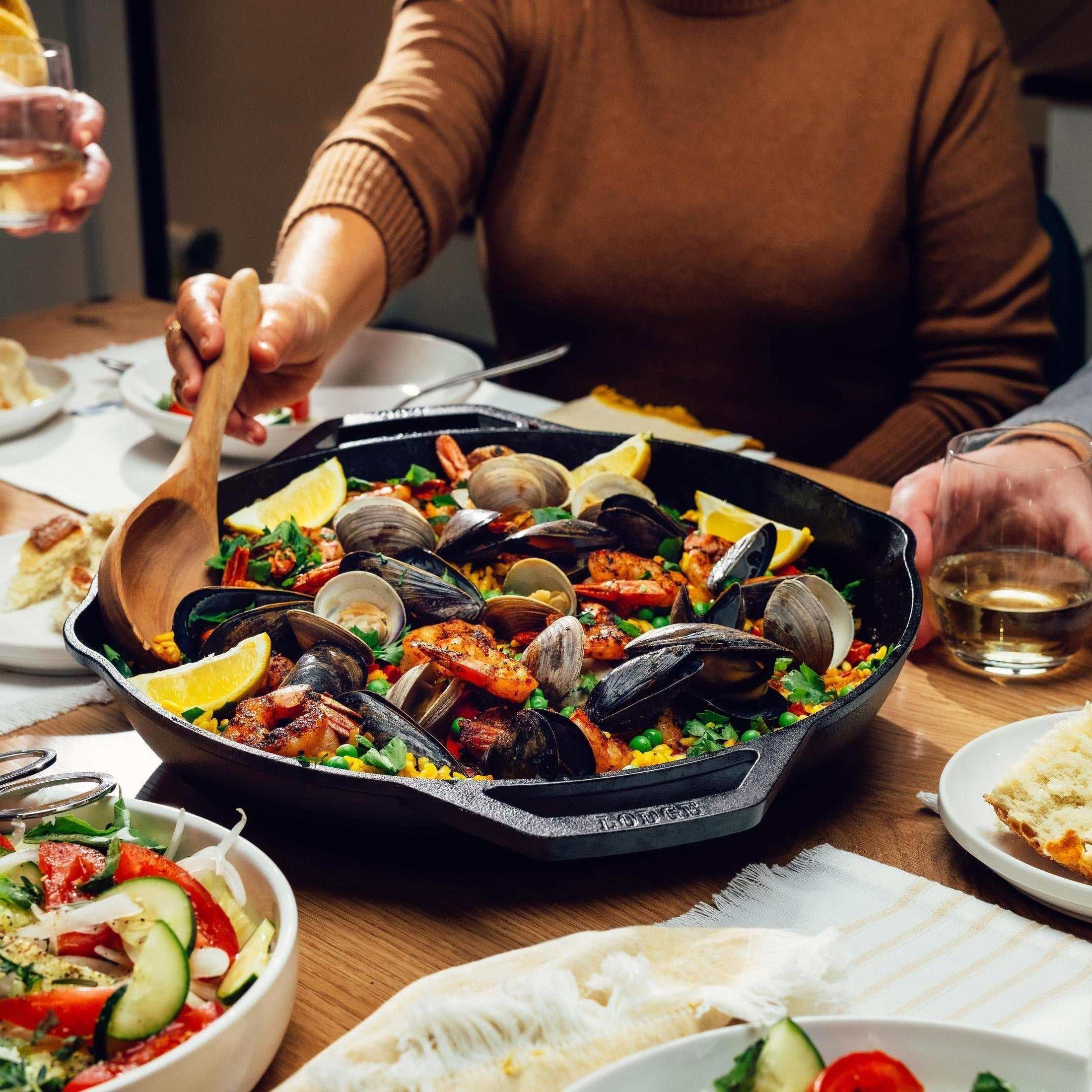 Lodge Chef Collection 2-piece Cast Iron Skillet Set - Image 2