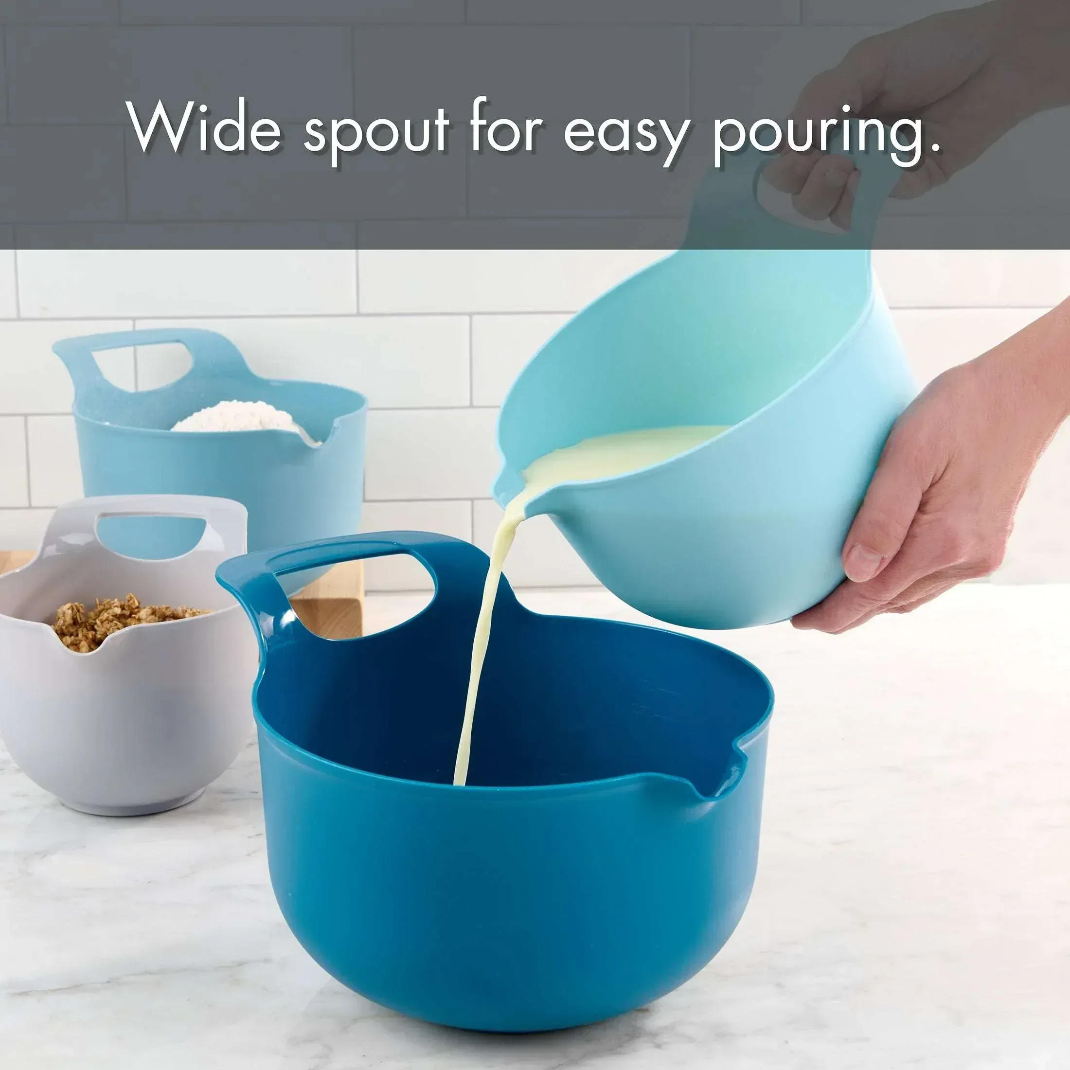 Mainstays 4 Piece Nesting Plastic Mixing Bowl Set with Pour Spouts and Handles, Blue - Image 5