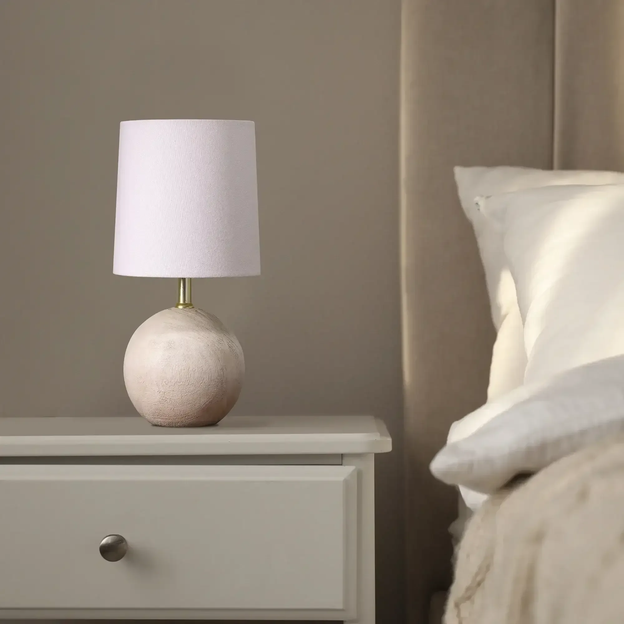 Mainstays Mini Ball Base Table Lamp, 12.75" H - Image 6