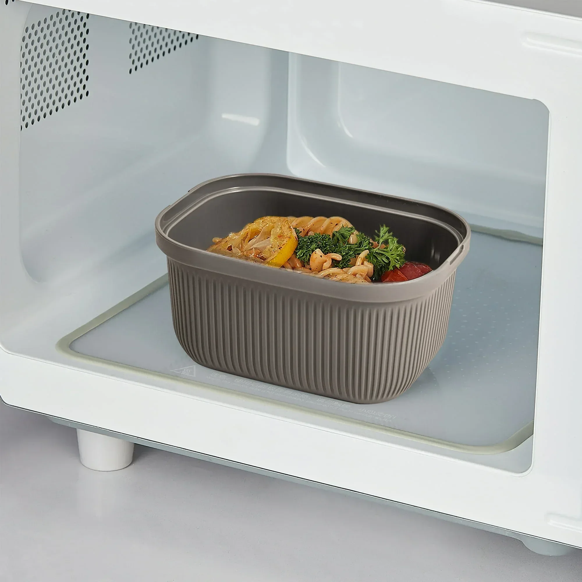 Mainstays Plastic Food Storage Bento Snack Container, Rectangle, Grey, 19oz Capacity, Made for Portable Food Storage - Image 4
