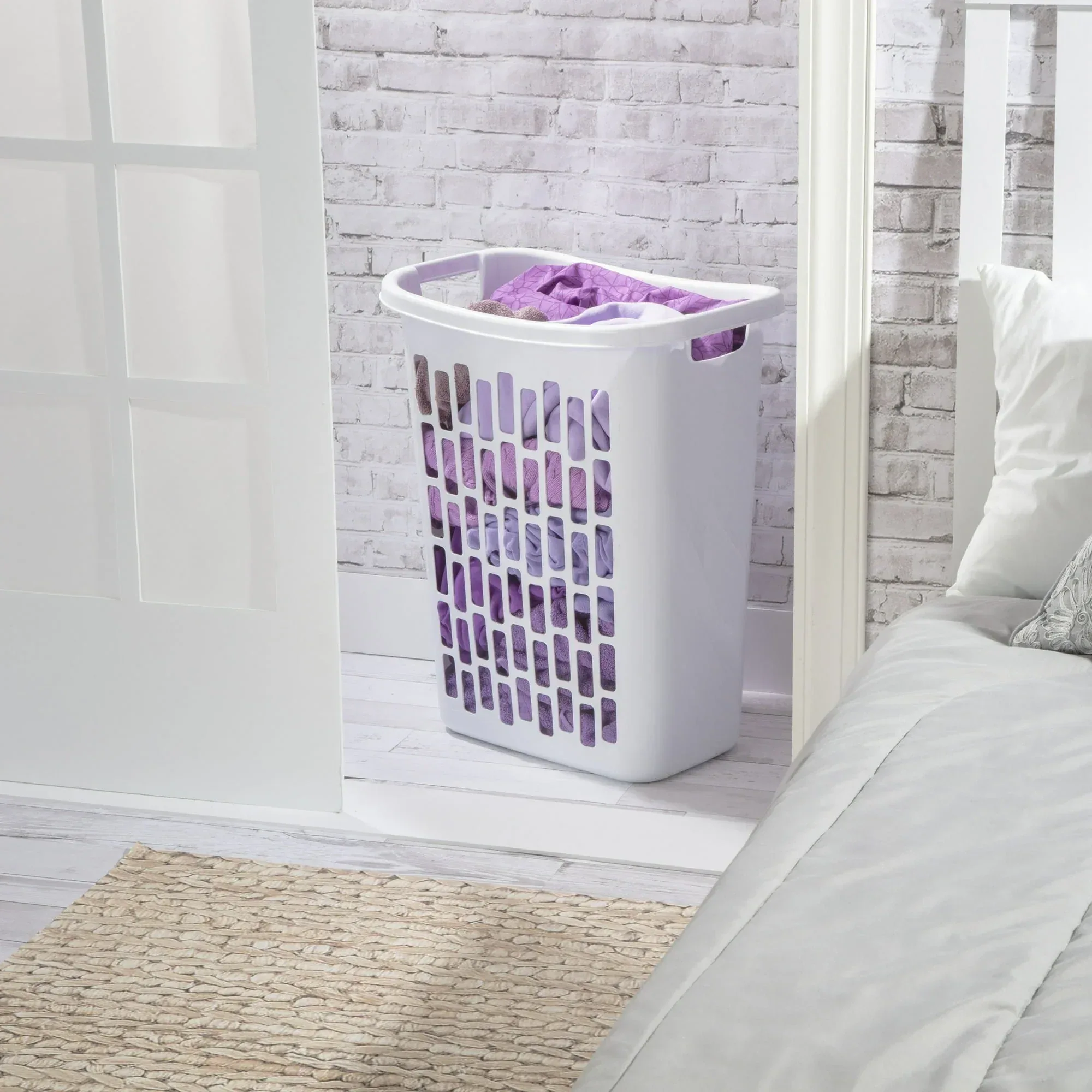 Mainstays Rectangular Open Plastic Hamper, for Narrow Spaces, White, Adult - Image 3