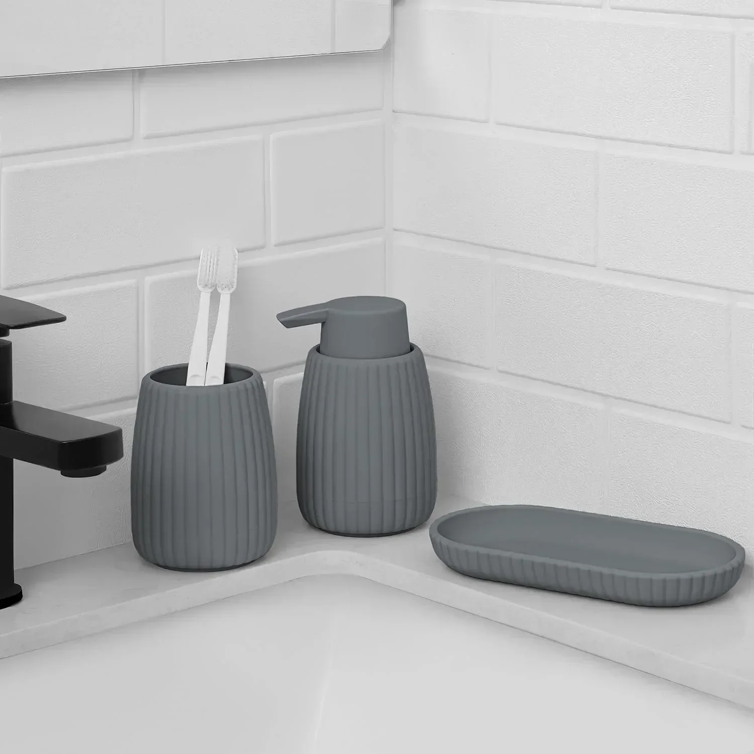 Mainstays Rubberized Plastic Ribbed Toothbrush Holder, Grey - Image 6