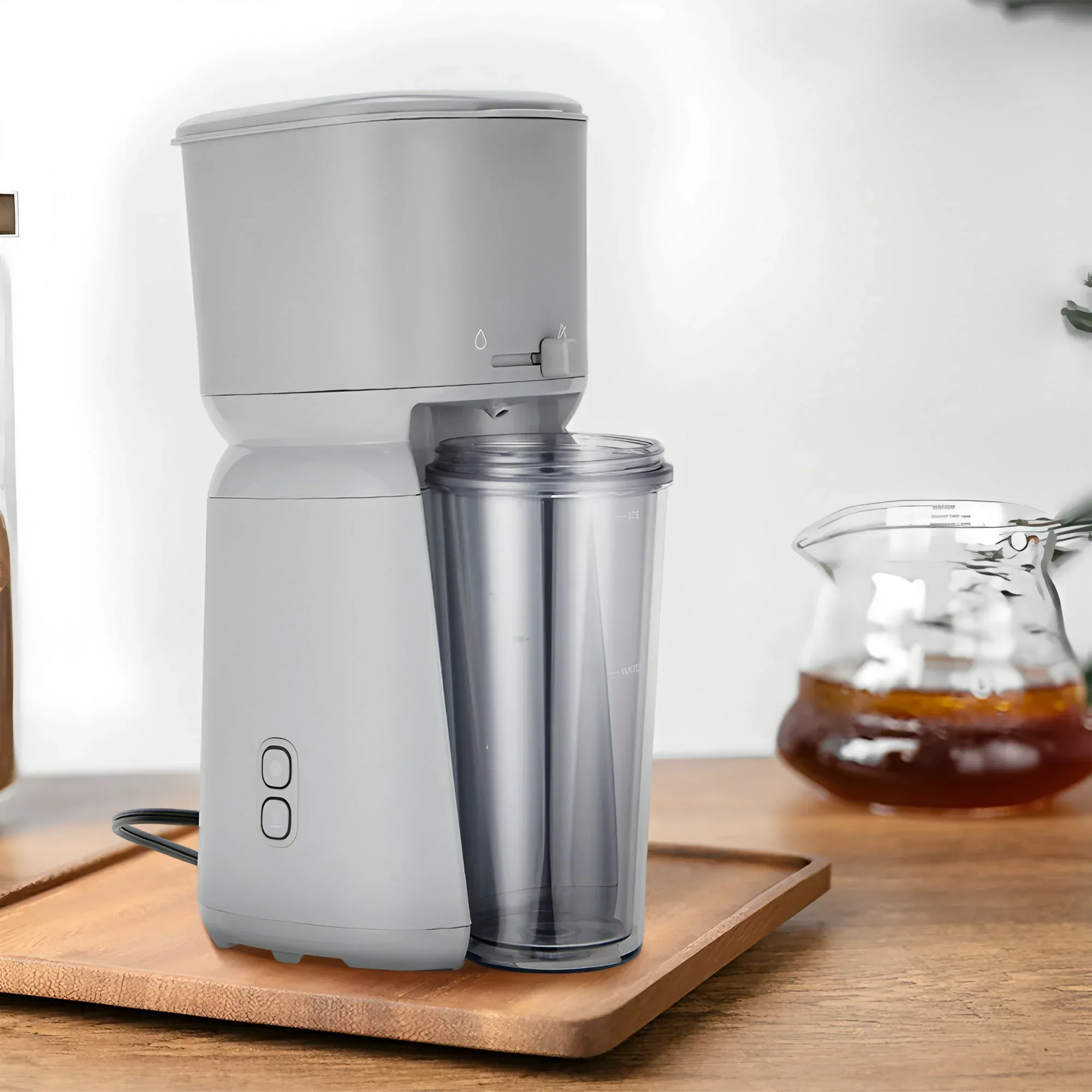 Mainstays Single Serve Iced Coffee Maker, Soft Silver - Image 2